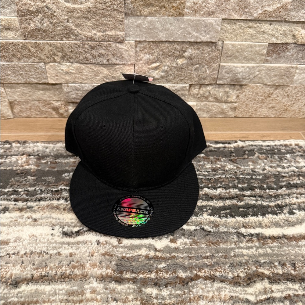 Black Snap Back NWT